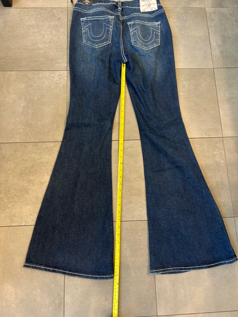 True Religion Charlie Mid Rise Seamed Flare Jeans - Picture 9 of 14